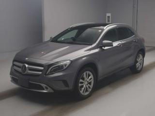 MERCEDES BENZ GLA