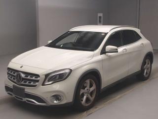 MERCEDES BENZ GLA