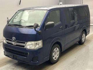 TOYOTA REGIUS VAN