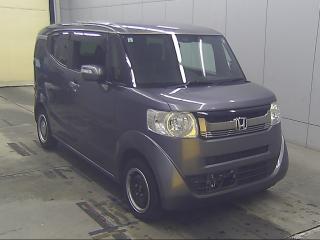 HONDA N-BOX SLASH