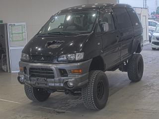 MITSUBISHI DELICA WAGON