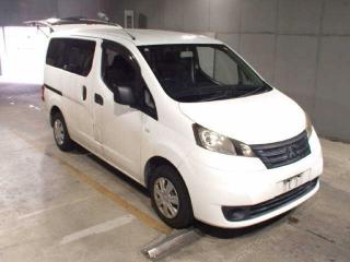 MITSUBISHI DELICA WAGON