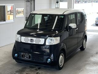 HONDA N-BOX SLASH