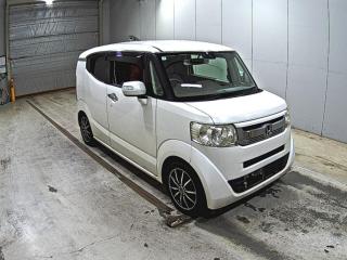 HONDA N-BOX SLASH