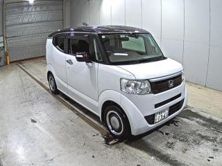 HONDA N-BOX SLASH