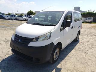 MITSUBISHI DELICA WAGON