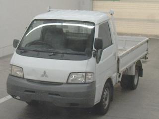 MITSUBISHI DELICA WAGON