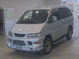 MITSUBISHI DELICA WAGON