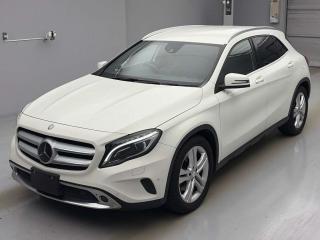 MERCEDES BENZ GLA