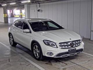 MERCEDES BENZ GLA