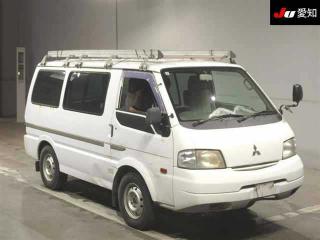 MITSUBISHI DELICA VAN