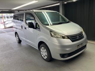 MITSUBISHI DELICA VAN