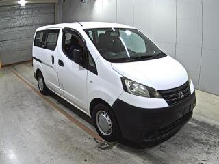 MITSUBISHI DELICA VAN
