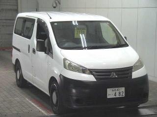 MITSUBISHI DELICA VAN